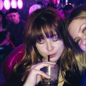 Meet your Posher, Eva